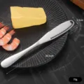 Premium 430 Edelstahl-Buttermesser mit Löchern, 20,5 cm lang, 70 g Gesamtgewicht - L / Naturfarben
