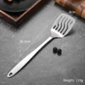 Professioneller Schlitz-Pfannenwender aus Edelstahl mit Wellendesign, 36,3 cm Gesamtlänge - Slotted Turner (Drop Hole)
