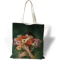Primo piano della stampa vintage a olio con ragazza e fiori su borsa tote in tela verde - Floreale Verde Scuro (jiayingstd313) / 34x39