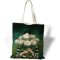 Dettaglio di pittura a olio vintage ragazza e fiori di peonia su borsa in tela - Ragazza in Camicia a Righe (jiayingstd315) / 34x39