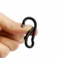Schwarzer Mini-Karabinerhaken aus Aluminiumlegierung D-Ring für Schlüssel und Kopfhörertasche. - Nr. 4 Gürbel Elektrophoretischer Karabiner 3.5mm Draht
