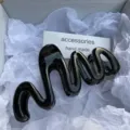 Glossy black wavy hair claw clip for elegant hair styling in white gift packaging - Large (10.5cm) / Black