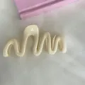Minimalist cream yellow wavy hair claw clip shark hair clip for elegant daily styling - Large (10.5cm) / Off White