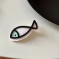 Cute cartoon white fish hair clip with pastel blue and pink details for fringe styling. - Fish / Green Head Black Border