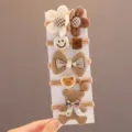 Adorable lot de 5 chouchous tons marron avec fleurs, nœuds et oursons pour filles. - 5 Pièces / Fleur Bicolore