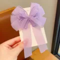 Pinza para el pelo con lazo de mariposa lila y cintas de organza para niñas pequeñas - Mariposa Bordada Púrpura
