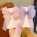 Set de pinzas para el cabello con lazo de mariposa de organza rosa y violeta para niñas - Set de dos piezas / Mariposa de Gasa Rosa y Púrpura