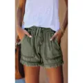 Pantalones cortos de mezclilla verde oliva para mujer con cintura elástica y flecos. - XS / Verde Militar