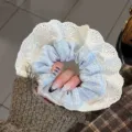 Coletero estilo balletcore de cuadros azules con elegante encaje bordado crema - Cuadros Azules