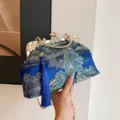 Elegante blaue bestickte Abendtasche mit Landschaftsmuster und langer Seidenquaste - Blau