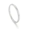 Bague anneau simple en acier titane arc 2mm minimaliste, finition lisse empilable. - Taille 6 / Argent