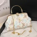 Elegante weiße Abendtasche mit Schmetterlingsstickerei und Strassverschluss. - Khaki