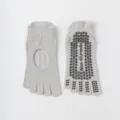 Grey five-toe yoga socks for women, breathable pilates fitness grip socks with non-slip dots. - One Size / Light Gray