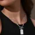 Silberne Halskette mit Kreuzanhänger, stilvoller Gliederkette und Knebelverschluss - Büroklammer-Kette OT Schnalle Kreuzplatte (GM-1944-Sliver) / Silber