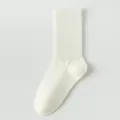 Chaussettes montantes blanches pour femmes en coton, respirantes pour le printemps. - Taille unique / Blanc Lait