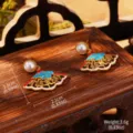 Vue détaillée des boucles d'oreilles éventail en émail avec dimensions et poids - Style Motif Nuage en Éventail (2-22340A-6000)