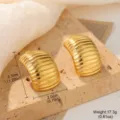 Detailed close-up of chunky gold ribbed conch stud earrings with clear size markings. - Gold Ribbed Conch Style (STE-BC0564-5400) / Gold