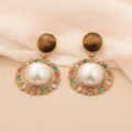 Boucles d'oreilles vintage dorées avec pierres œil de tigre brunes et grandes perles blanches - Clous Grandes Perles Artificielles Oeil de Tigre (E4-21468A-8500) / Or