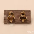 Boucles d'oreilles vintage Maillard œil de tigre vue détaillée taille 2,5cm - Bordure Double Ovale (E4-20971D-5000)