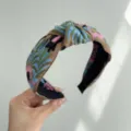 Serre-tête bohème brodé avec nœud en tissu et motifs floraux ethniques colorés de luxe - Bleu Kaki (Serre-tête Noué)
