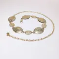 Elegante catena in vita di metallo dorato da donna gioiello da corpo per gonne jeans - Modello A: catena da vita dorata da 3,8 cm con bussole