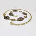 Vintage goldfarbene Metall Taillenkette mit filigranen Blumen Medaillons und dunklen Steinen. - 3.3cm Antik Gold Oval + Spitze Taillenkette / Antik Gold [Schwarzer Türkis]