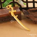 Détail d'un pic à cheveux dragon doré, longueur 13cm et poids 40,4g pour les bijoux - Style Motif Dragon Ajouré (T4-0056-4200)
