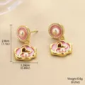 Detailed view of pink enamel butterfly earrings with dimensions 2.8cm and 1.24cm width - 一对装(2.8cmx1.24cm)