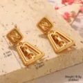 Détail boucles d'oreilles géométriques dorées avec dimensions et poids exacts - Boucles d'Oreilles Trapèze Texture Corde Or (2-27300-6500)