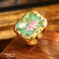 Detail of vintage oil painting style flower ring with pearl, size 2.3cm x 1.9cm - Adjustable Open / Green Square (E4-21826A-JC-5200)