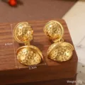 Boucles d'oreilles dorées vintage avec motif étoile et aiguilles en argent 925 pour femmes - Boucles d'oreilles boules ajourées à motif pentagramme (E4-19997-5500)