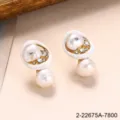 Élégantes boucles d'oreilles en perles vintage avec bordure émaillée blanche et strass - Puces d'oreilles vintage français en émail et perles (2-22675A-7800)