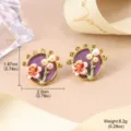 Detail view of vintage enamel flower stud earrings with white pearls and purple inlay. - Purple Artificial Pearl Flower Stud Earrings (2-27174A-7800) / 1.87x2.0cm