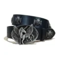 Cinturón de cuero negro estilo punk con hebilla pegaso plateada vintage y tachuelas de calavera. - Estilo G-01 (Tachuela de Cruz) / Talla S - 105 cm
