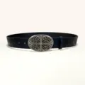 Ceinture style cow-boy western avec boucle croix classique en cuir gaufré pour adultes. - S - 105 cm / Style C : boucle argent vieilli 3,8 cm et ceinture noire