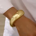 Elegante brazalete de cúpula dorada con acabado de espejo brillante en la muñeca - Estilo de Espejo Dorado en Forma de Tambor (6630701HB)