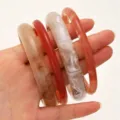 Juego de elegantes brazaletes de resina acrílica con patrones de mármol en varios colores - Estilo de Mármol Cerrado de Cuatro Colores (6532803)
