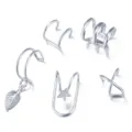 Set de 5 ear cuffs plateados minimalistas sin perforación con diseños de hoja y estrella - Set de 5 Piezas Hoja Estrella Plateado (516325) / Plateado
