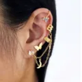 Set de 5 pendientes y ear cuffs dorados con mariposa, luna y cadena de estilo creativo - Set de 5 Piezas Mariposa Estrella Luna Dorado (55068) / Dorado