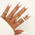 Elegante juego de 22 anillos articulados dorados con mariposa y corazón para mujer - Estilo de Nicho de Lujo de 22 Piezas (5799601HB) / Dorado