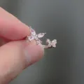 Eleganter, verstellbarer offener Ring mit rosa Kristallschmetterling in Silberoptik - Öko-rosa Schmetterlings-Entwurf (5757502HB) / Silber