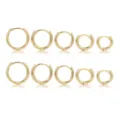 Set de pendientes de aro de cobre bañados en oro pulido en cinco tamaños diferentes - Estilo de Aro Liso Minimalista Dorado de 5 Pares (5813503)