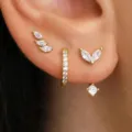 Elegante juego de 4 pendientes de cobre chapado en oro con circonitas marquesa y redondas - Juego de 4 Piezas de Pendientes de Aro con Strass Marquise (6473401HB) / Dorado