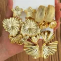Conjunto de pendientes geométricos dorados con estrellas y hojas de ginkgo para mujer. - Juego de Pendientes Geométricos Estrella y Planta (6716501)