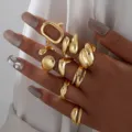 Set de anillos apilables de oro bohemio con diseños geométricos en la mano - Estilo de gota de agua suave (6573801HB)