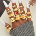 Juego de anillos bohemios retro dorados para mujer con piedras rojas - Estilo de Gema Arrugada (6650901HB)