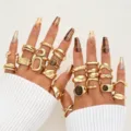 Exquisito conjunto de anillos apilables de oro vintage bohemio con múltiples diseños para mujer - Juego de Gemas Vintage de Textura Martillada (6703401HB)