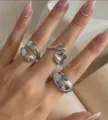Juego de anillos de plata minimalistas con diseño de metal líquido orgánico para mujer - Anillo de Metal Líquido Orgánico (5951302HB)