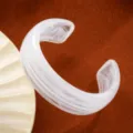 Brazalete minimalista de resina acrílica jaspeada blanca para mujer joyería de moda - Brazalete de Acrílico (6824703) / 1 Pieza / Blanco