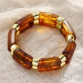 Pulsera de cuentas de acrílico ámbar con lujosos separadores dorados para mujer - Brazalete de Cuentas de Acrílico (6808006)